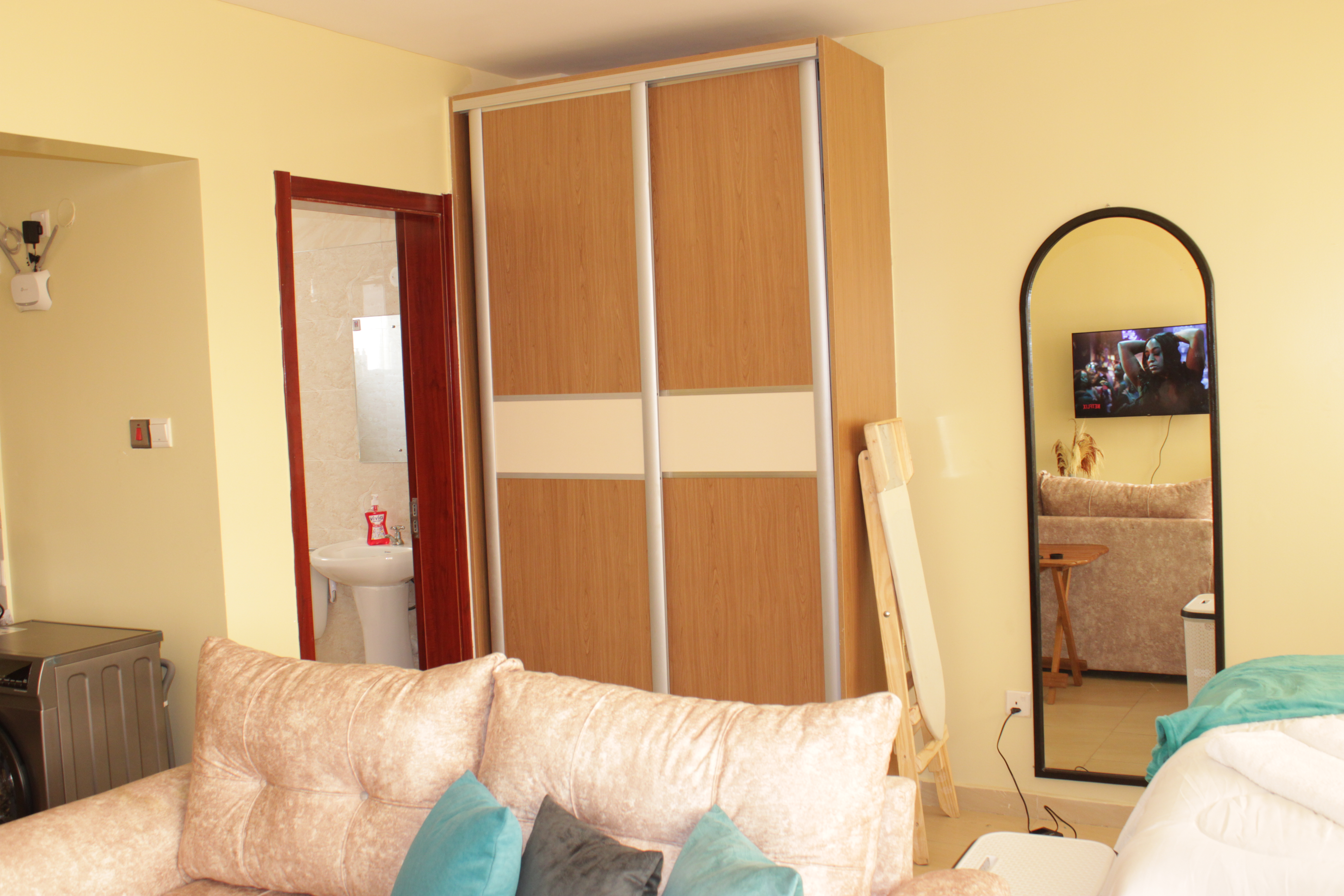 Executive Studio Apartment - IMG_3066.JPG