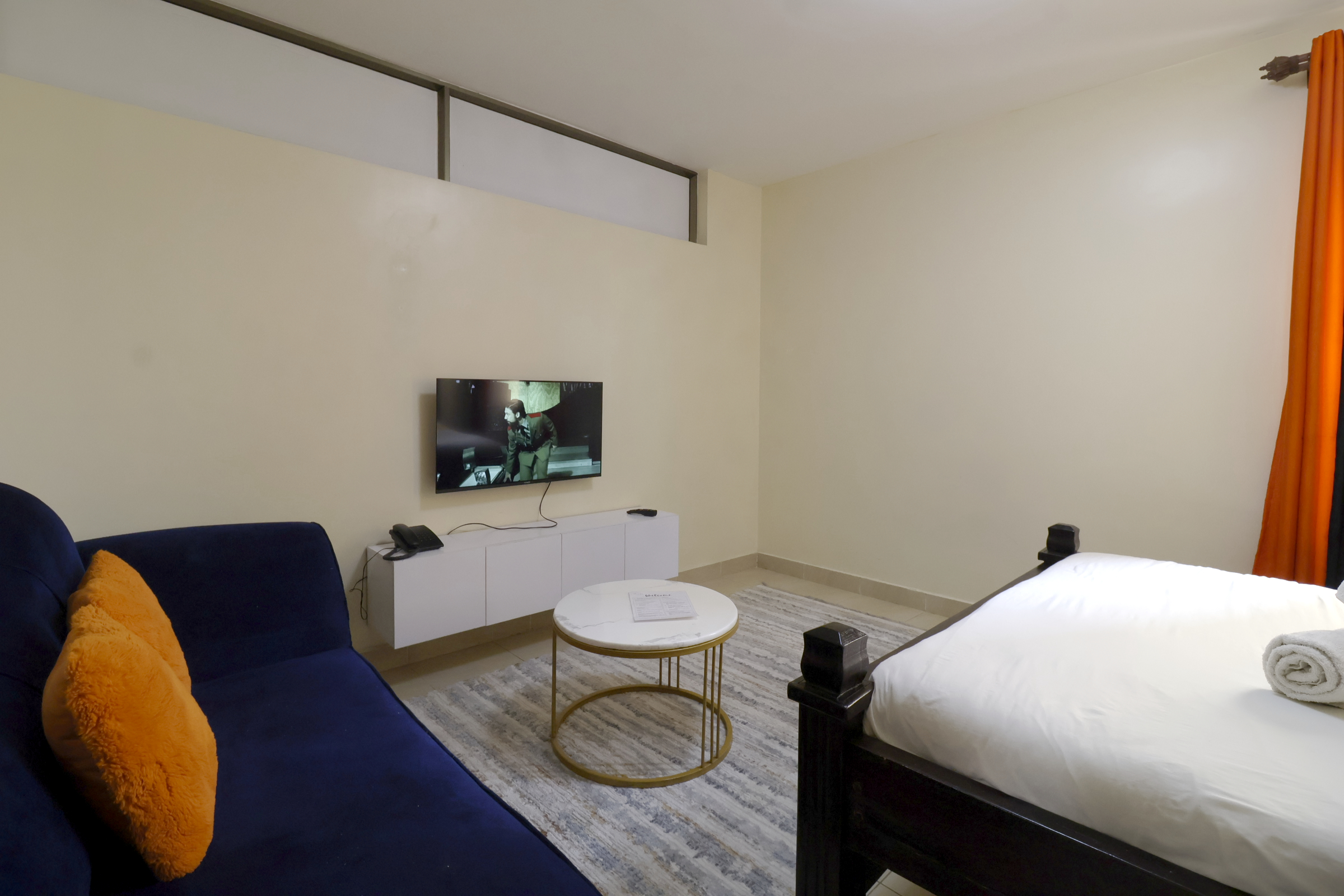 Studio Apartment - IMG_6039.jpg