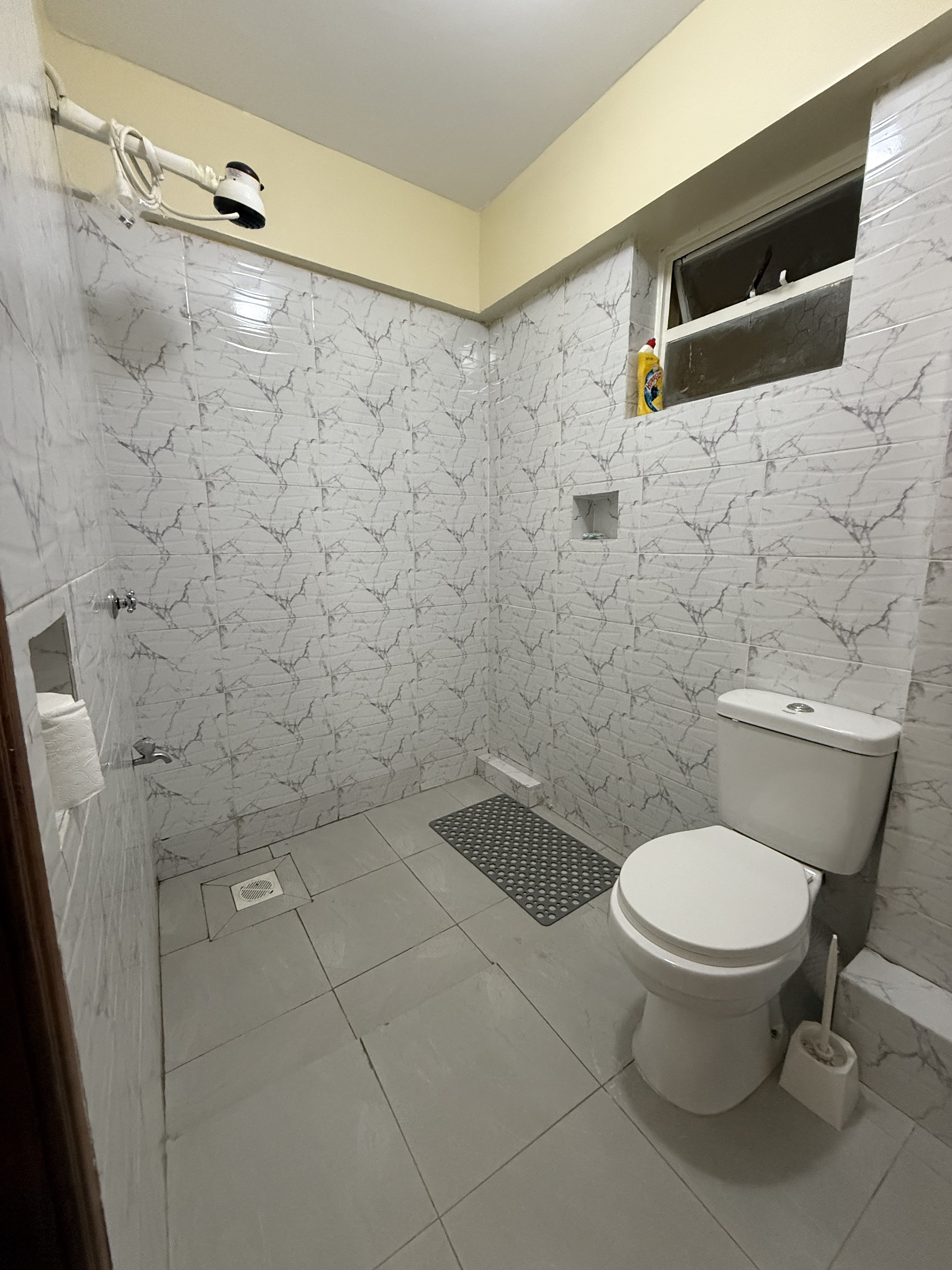 1 Bedroom Apartment - IMG_6631.jpg